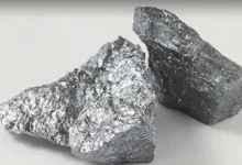 سیسیلیم فلز است یا نافلز